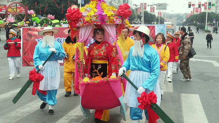 豐都龍獅鬧元宵——張登云手機(jī)拍圖