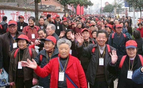 看似“養(yǎng)老游”實則“坑老游” 上海打擊涉老旅游違法違規(guī)經(jīng)營行為