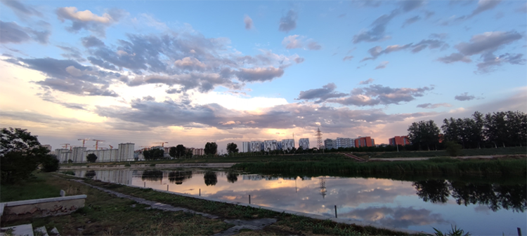 太美了、北京雷雨后的雙彩虹如油畫晚霞