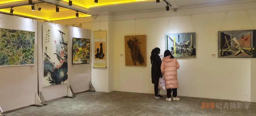 迎新年＂愿景共享＂中美聯(lián)合藝術交流展在上海中國書法院北外灘藝術館開展